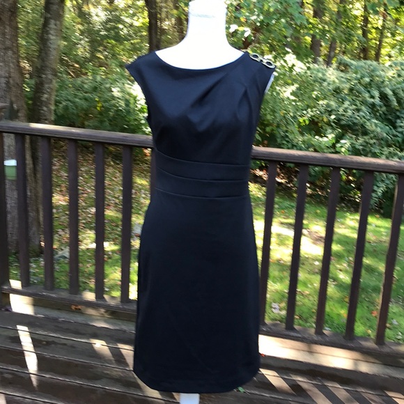 Ann Taylor Dresses & Skirts - NWT! Ann Taylor size 4 black career dress
